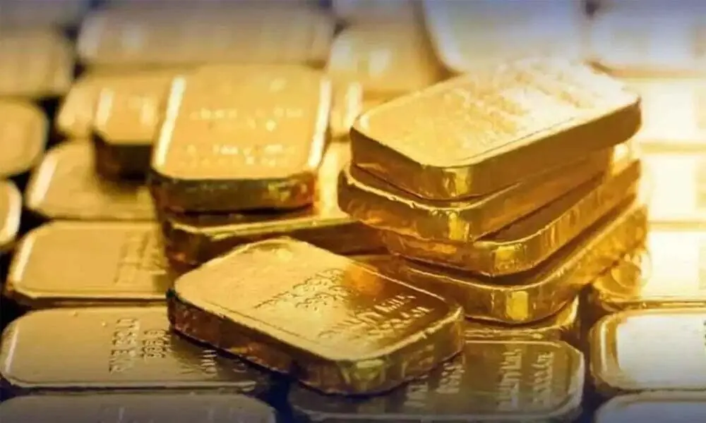 Gold prices surge in Pakistan, up by Rs10,700 per tola