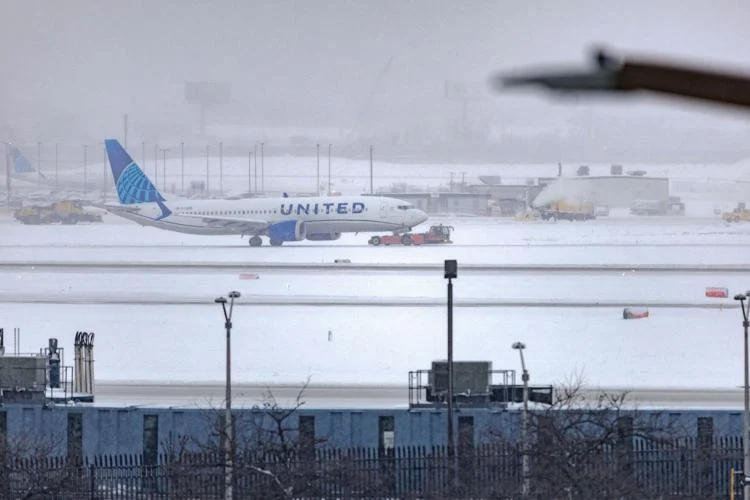 Winter storm bears down on US Northeast, disrupting airline travel