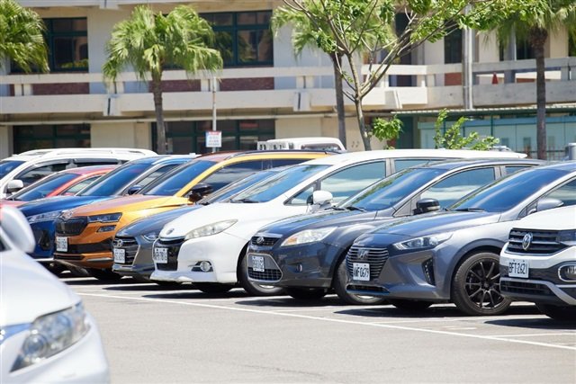 Auto demand rebounds, earnings on the fast lane