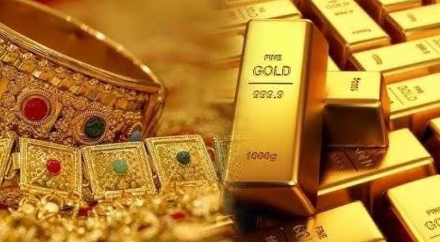 Gold price in Pakistan rises Rs4,300 per tola