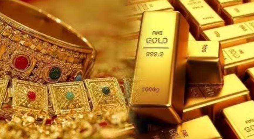 Gold price in Pakistan rises Rs4,300 per tola